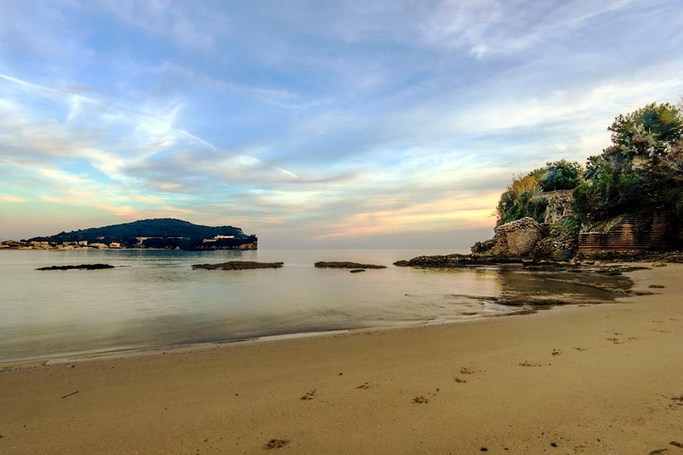 Particolare della spiaggia di Fontania